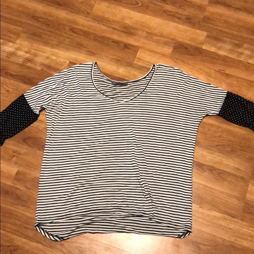 Black & white stripe top